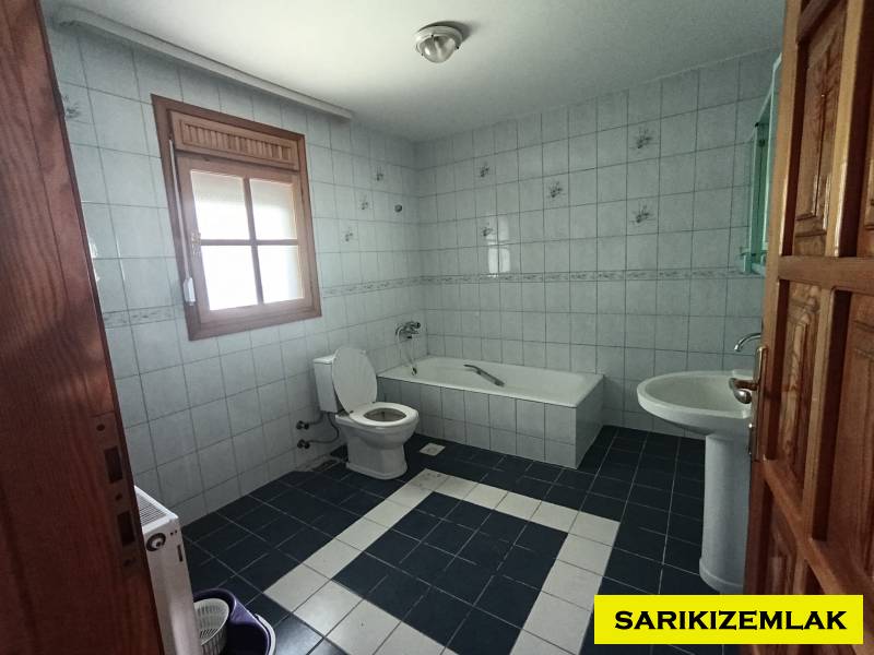 Edremit Güre Mah`da6+1  Villa. - 37